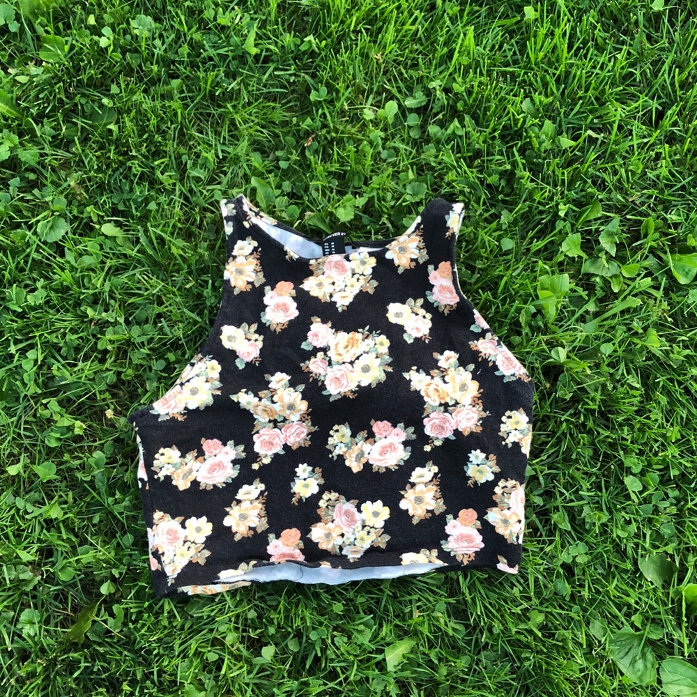 🌻FLORAL TANK TOP🌻